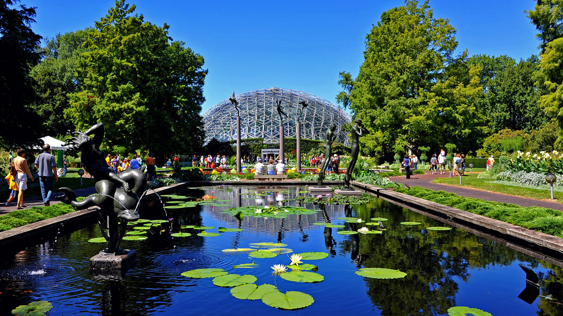 Missouri Botanical Garden's main pond and greenhouse.
