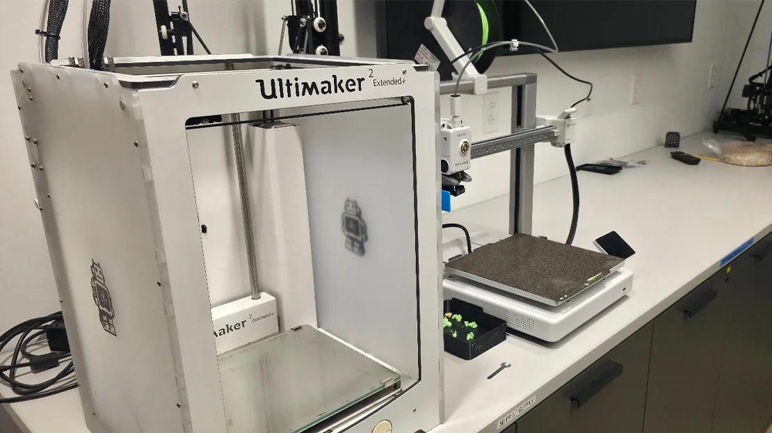 An Ultimaker brand 3d printer for student use in the workshop.
